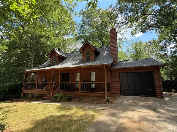 8327 Commanche Ct, Jonesboro, GA 30236