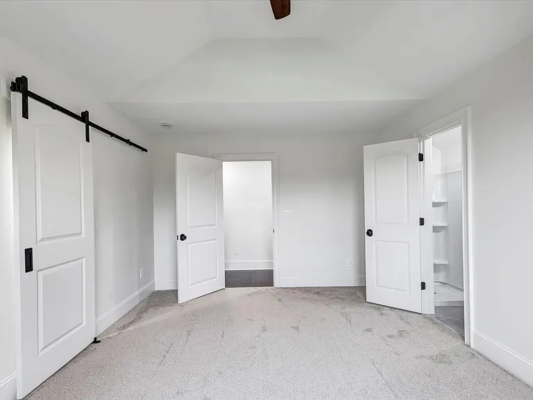 212 S Broad St SW — Photo 15