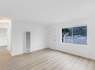 836 W Century Blvd #838-1/2, Los Angeles, CA 90044
