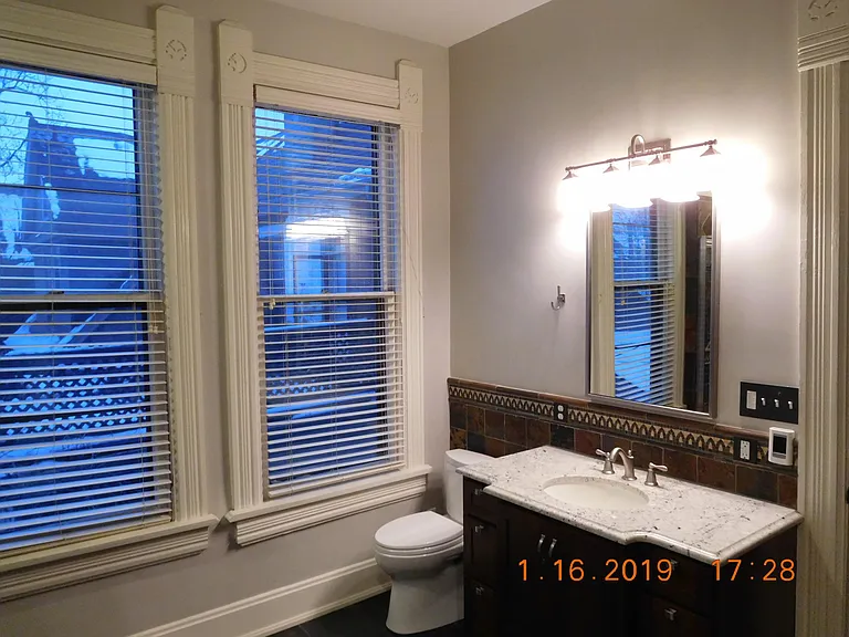 1340 Hunter Ave — Photo 15