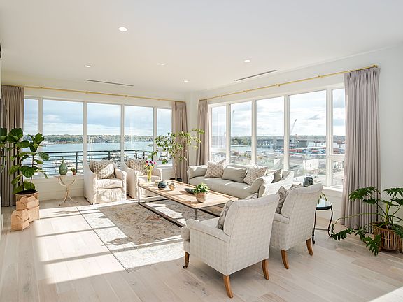 BRAND NEW: Top Floor Penthouse condo in Phase 2 of Hobson's Landing, Portland's premiere address.