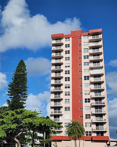 3161 S Ocean Dr #301 Photo 1