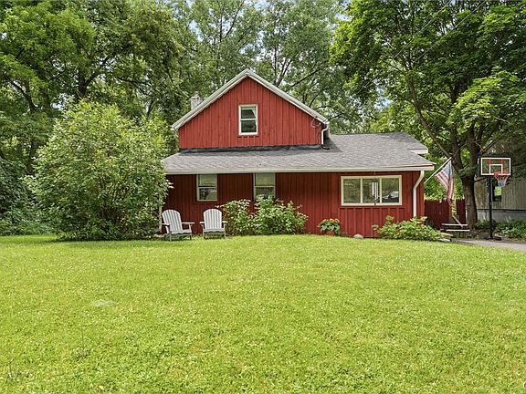 3rd image of 316 Rockwell Rd