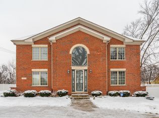 17W025 2nd Ave, Bensenville, IL 60106