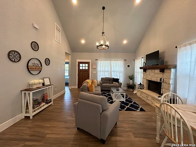 968 Marlys Ave — Photo 8