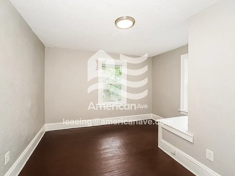 1086839_011_bedroom_13846676.jpg