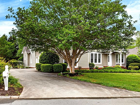 4th image of 3377 Princeton Hill Cir NW