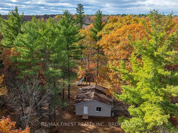 1131 Moon Rd, Central Frontenac, ON K0H 1T0