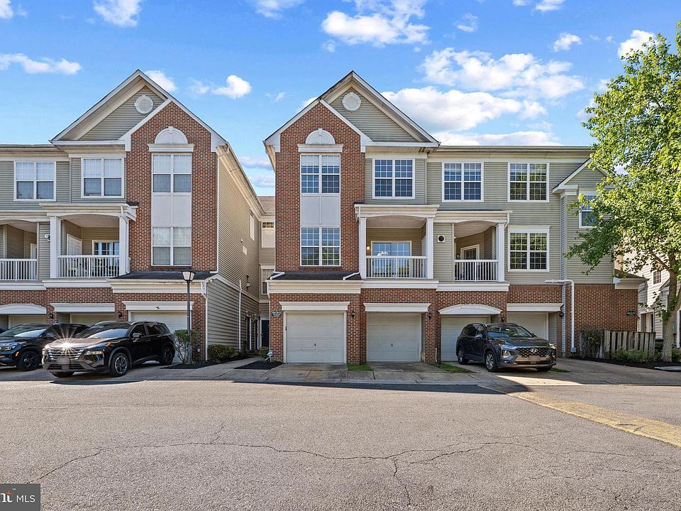 1st image of 14707 Hampshire Hall Ct #204