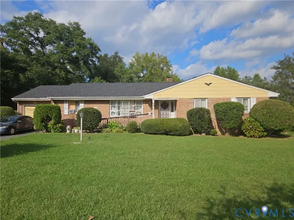 5200 County Dr, Disputanta, VA 23842