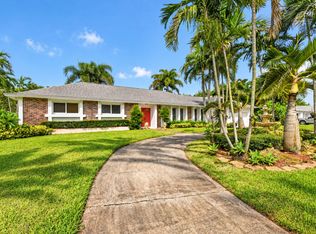 8 Bell Lane, West Palm Beach, FL 33406