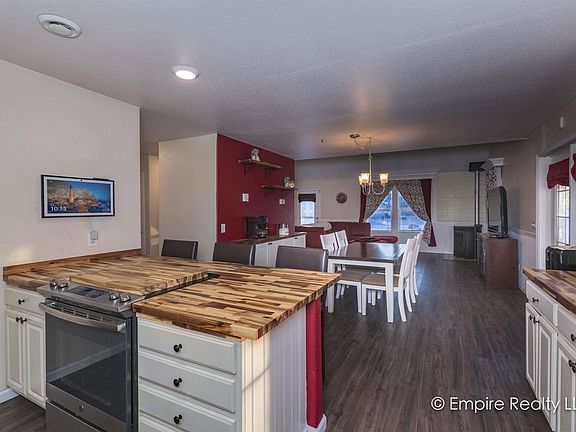 5th image of 2140 Puella St