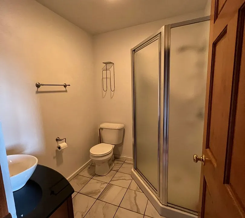 329 Hilltop Ct