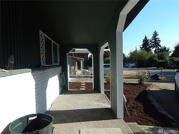 3rd image of 28444 26th Ave S