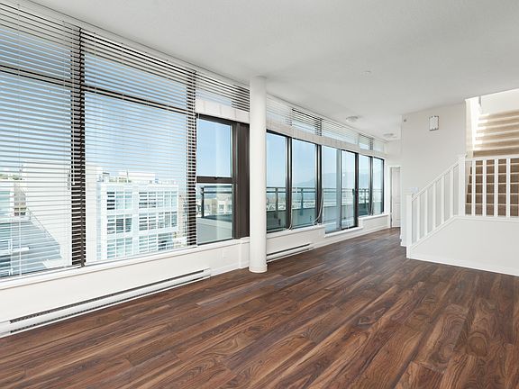 3rd image of 1068 Broadway W #1602