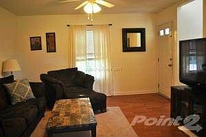 Living Room (Alternative View)