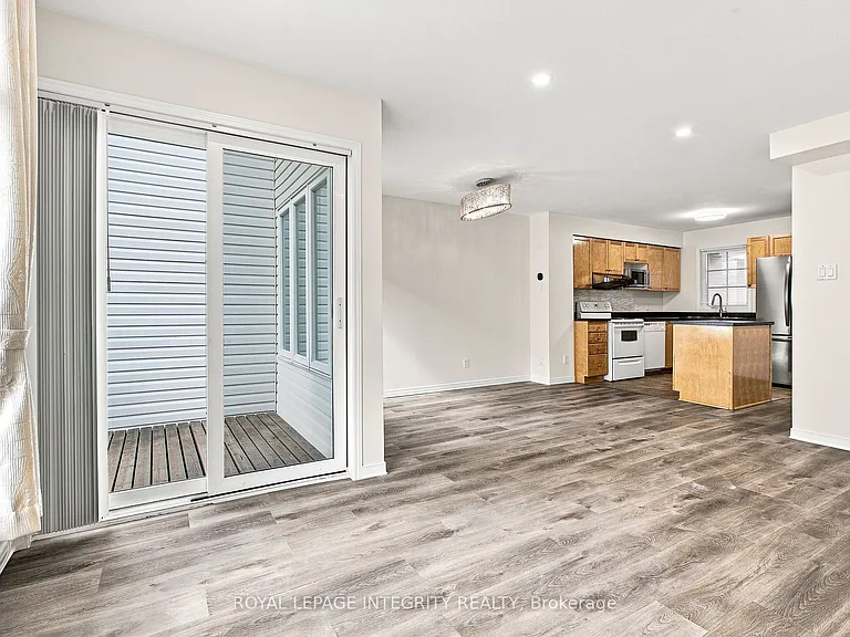 6 Crystal Park Cres — Photo 9