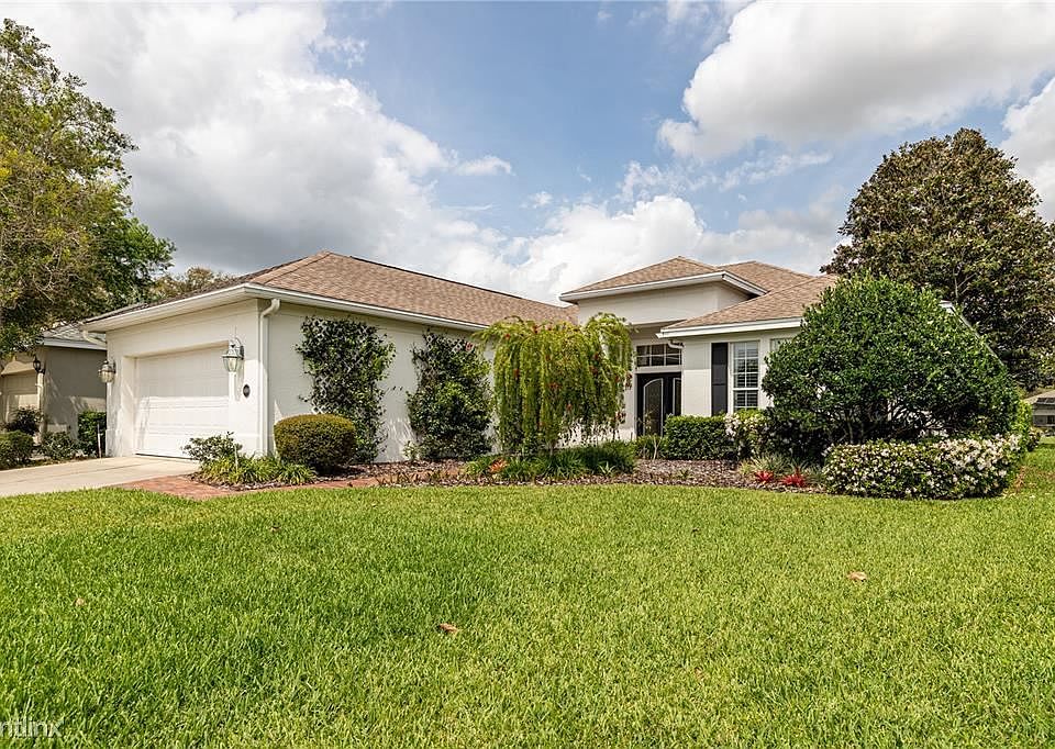 1st image of 8009 Pine Hollow Dr