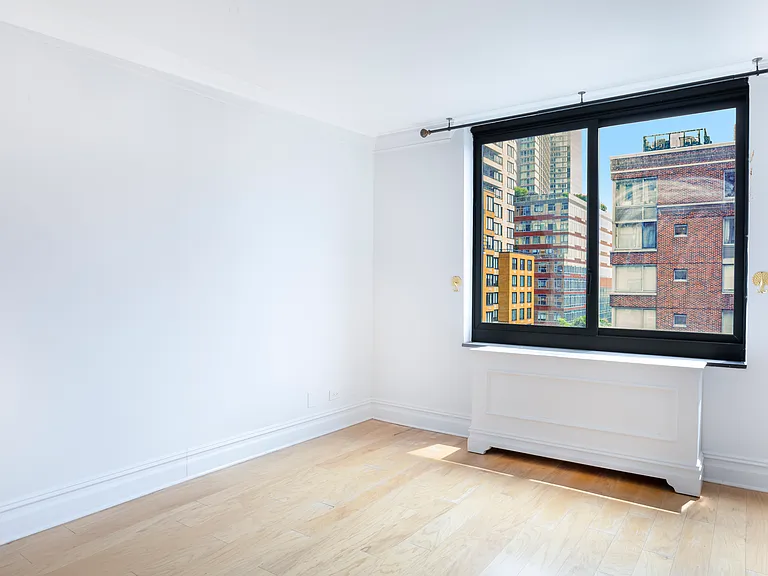 200 Rector Pl #7F — Photo 13