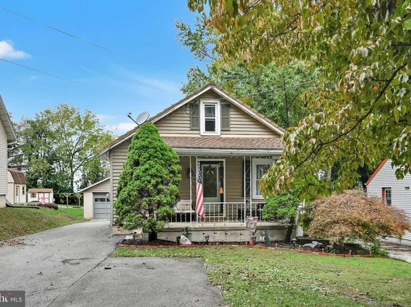 261 Poplar St, Fleetwood, PA 19522