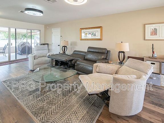 5th image of 9605 Briarwood Cir N