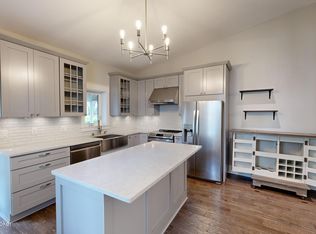 1304 Lexington Rd, Louisville, KY 40204