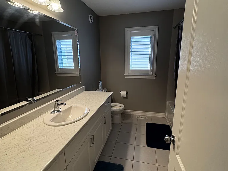 1098 Woodhaven Dr — Photo 25