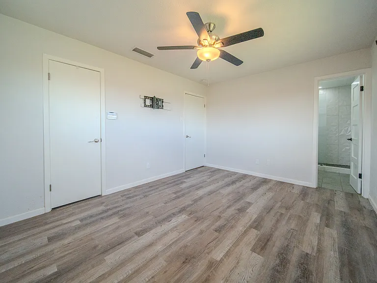 2513 Belhaven Dr — Photo 9