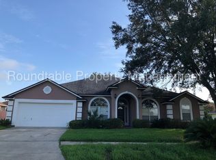 11033 Lydia Estates Dr W, Jacksonville, FL 32218