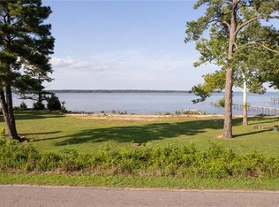 933 Pleasant Point Rd, Surry, VA 23883