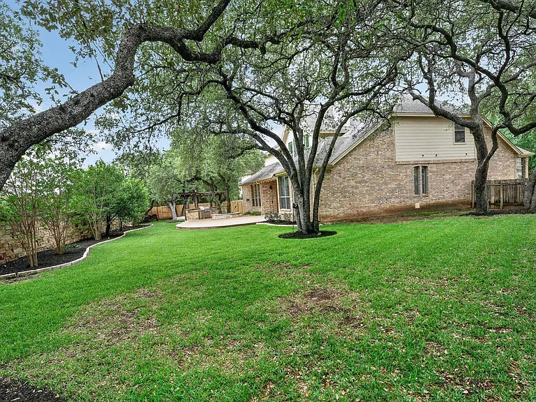 4004 Buckhaven Cv — Photo 36