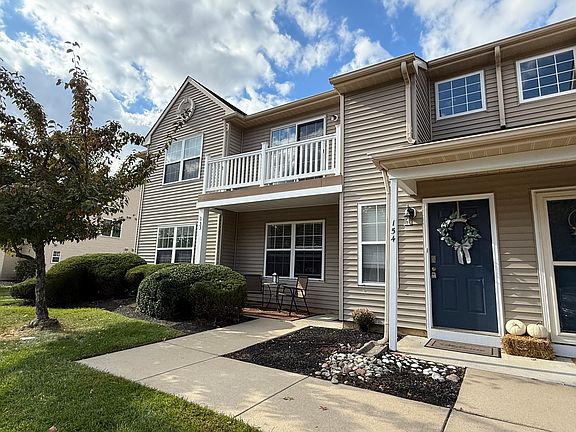 2nd image of 154 Crestmont Dr