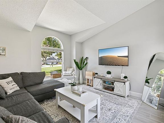2nd image of 7503 Pacific Heights Cir
