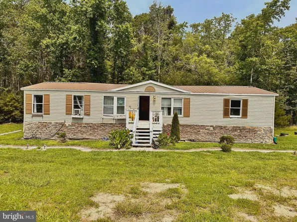 4770 Daughertytown Rd #B, Crisfield, MD 21817