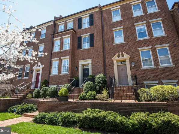 3545 Winfield Ln NW, Washington, DC 20007