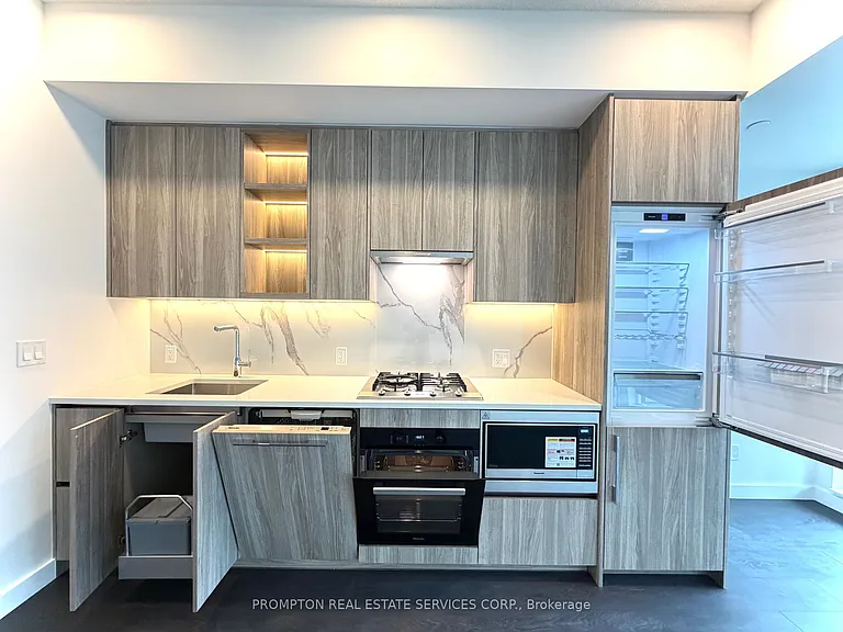 75 Billes Hts #728 — Photo 8