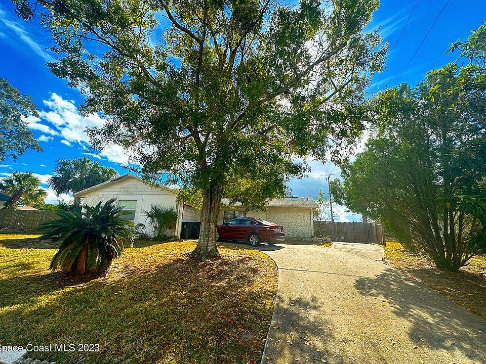 1st image of 1535 Country Club Blvd