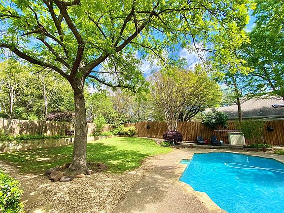 4th image of 33 Wellington Oaks Cir