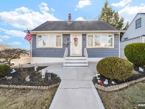 19 Barnard Pl, North Arlington, NJ 07031