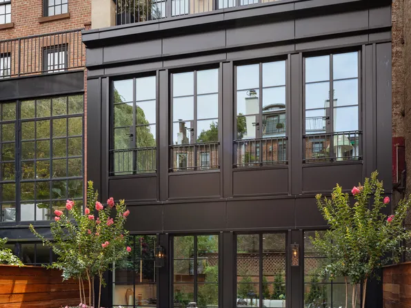 235 West 11th Street image 1 of 25