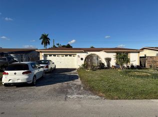 8517 Windsor Dr, Hollywood, FL 33025