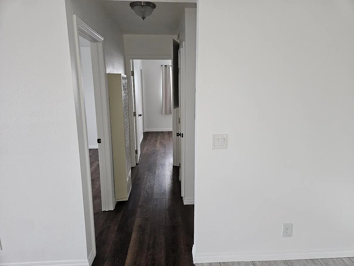 2 bed, 820 sqft, $2,000 — Photo 4