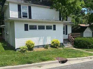 19 W Guy Ave, Glen Carbon, IL 62034