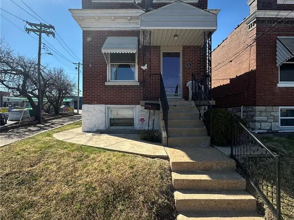 2611 Macklind Ave, Saint Louis, MO 63139