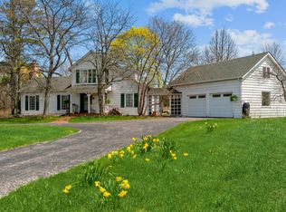 27157 N Saint Marys Rd, Mettawa, IL 60048