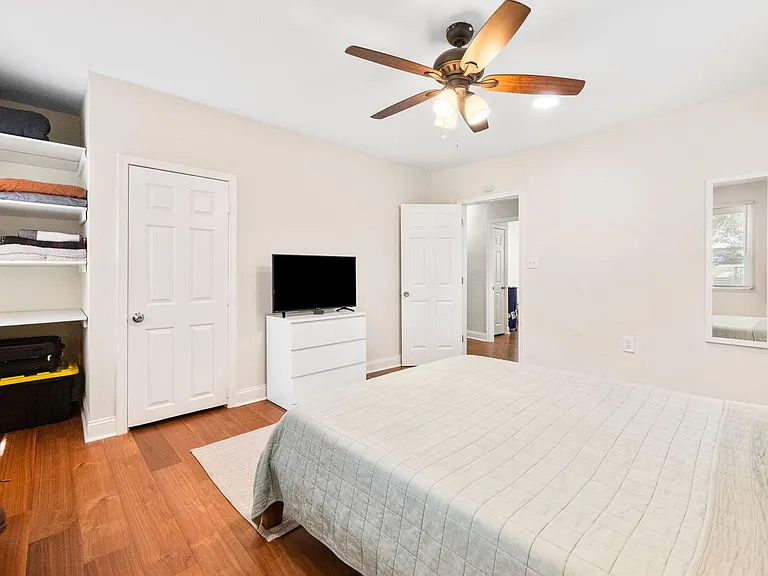 4230 Edson Pl NE — Photo 10