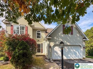 264 Oak St, Wind Gap, PA 18091
