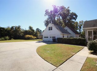 24 Bosco Dr, Jacksonville, NC 28540