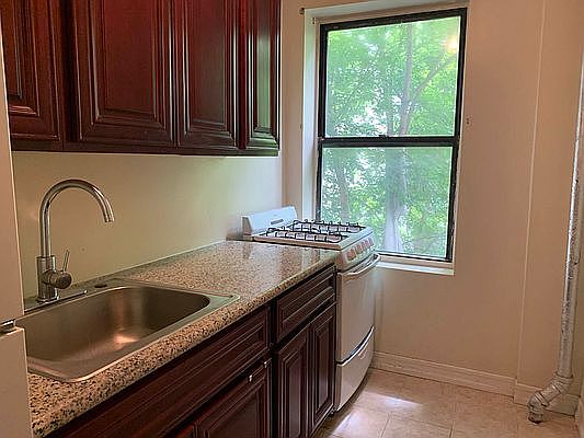 4th image of 686 E 234th St APT A7