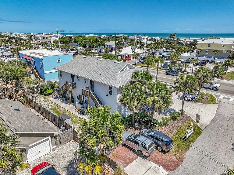 711 A1a Beach Blvd — Photo 4